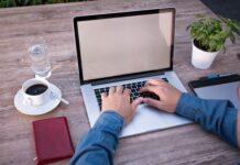 Jak się pisze daty w CV?