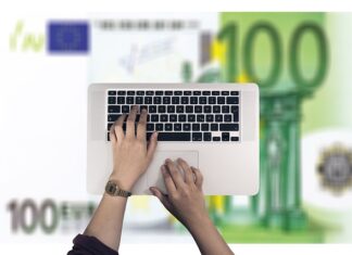 Ile zarabia marketingowiec po studiach?